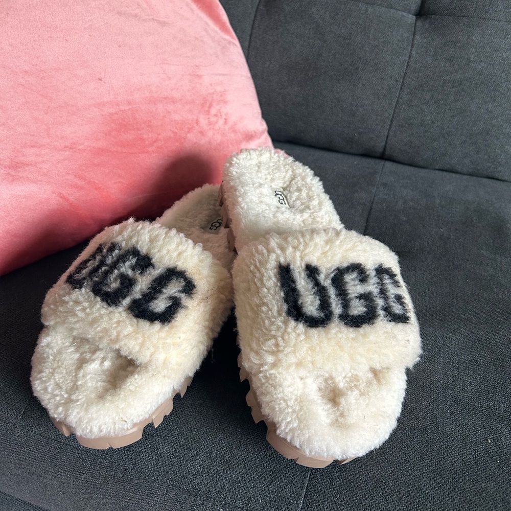 UGG Cream Fluffy Slides with Black Logo